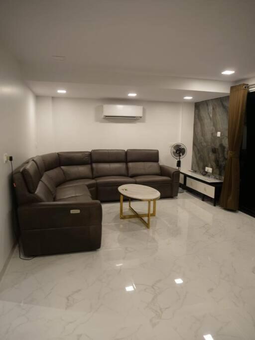 Stayhaven Starmount 4Bhk & Pool Mumbai Luaran gambar