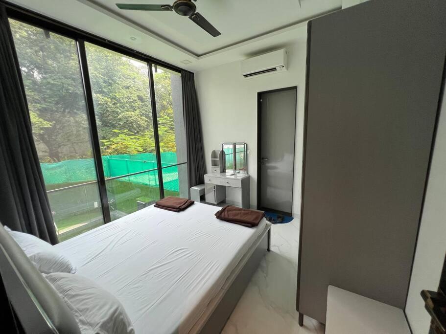 Stayhaven Starmount 4Bhk & Pool Mumbai Luaran gambar